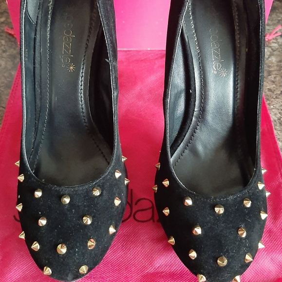 Black Shoedazzle Spiked Heels - Picture 2 of 10
